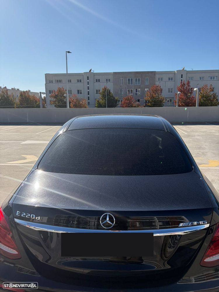 Mercedes-Benz E 220 d 9G-TRONIC AMG Line - 4