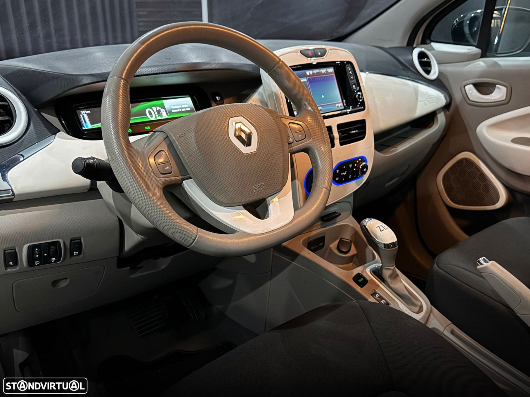 Renault Zoe - 12