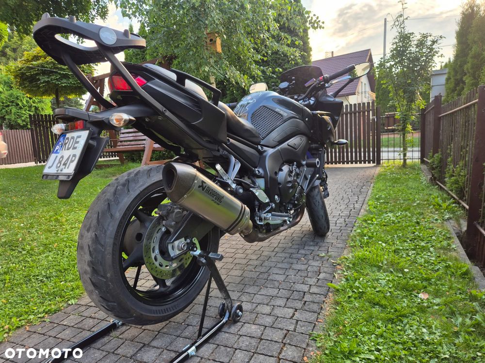 Yamaha FZ8 - 9
