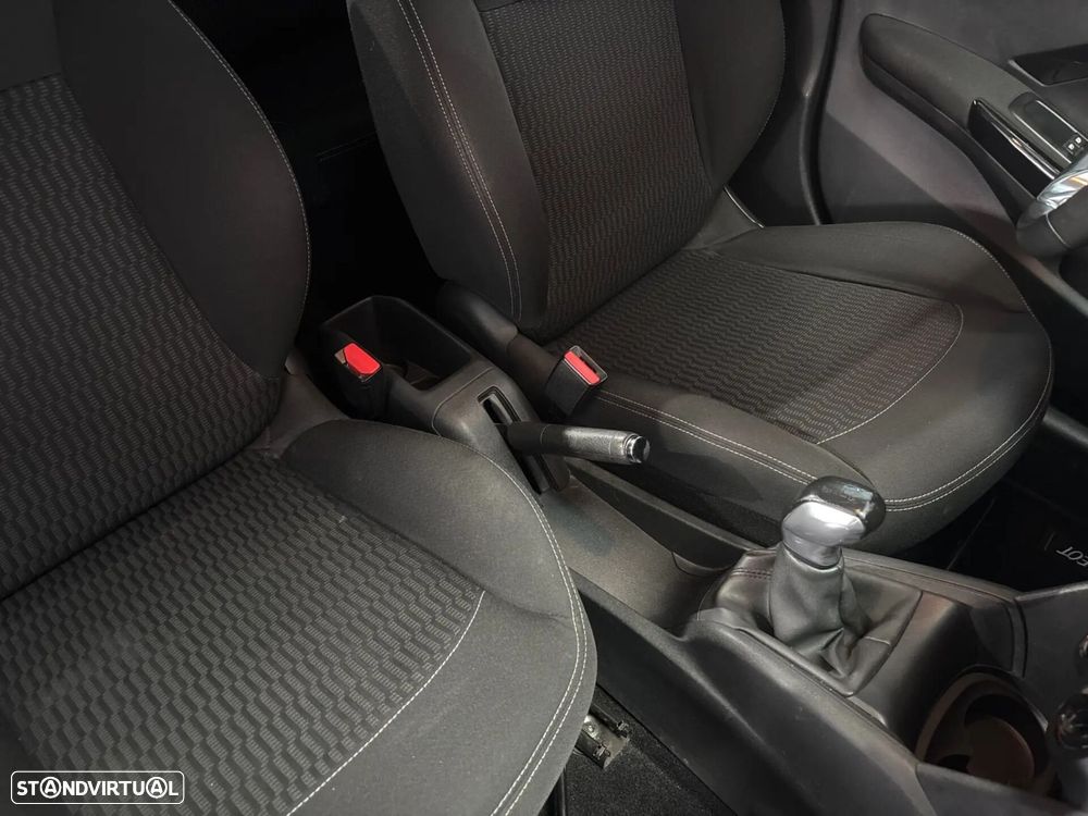 Peugeot 208 1.6 BlueHDi Active - 17