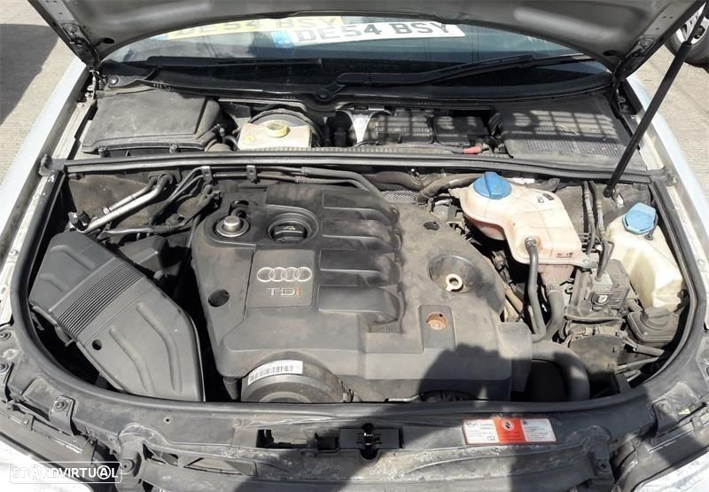 Audi A4 Avant S Line 1.9 TDI de 2004 Disponível para peças FRENTE VENDIDA - 6