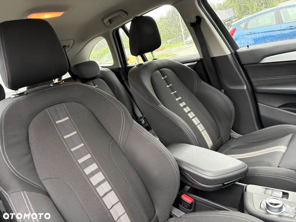BMW X1 xDrive20i M Sport - 12
