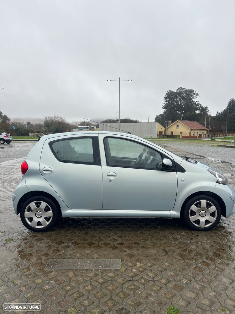 Toyota Aygo 1.0 - 3
