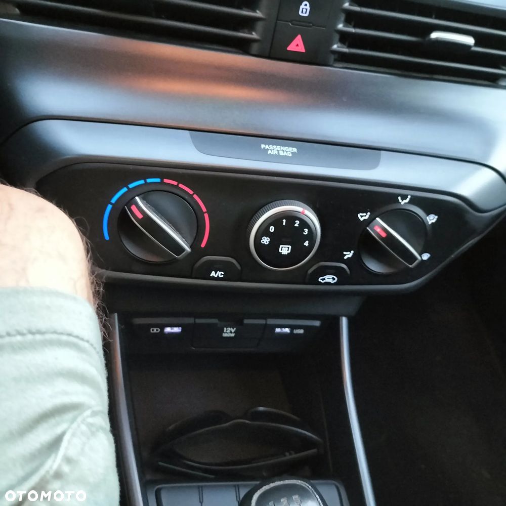 Hyundai i20 1.2 Pure - 13