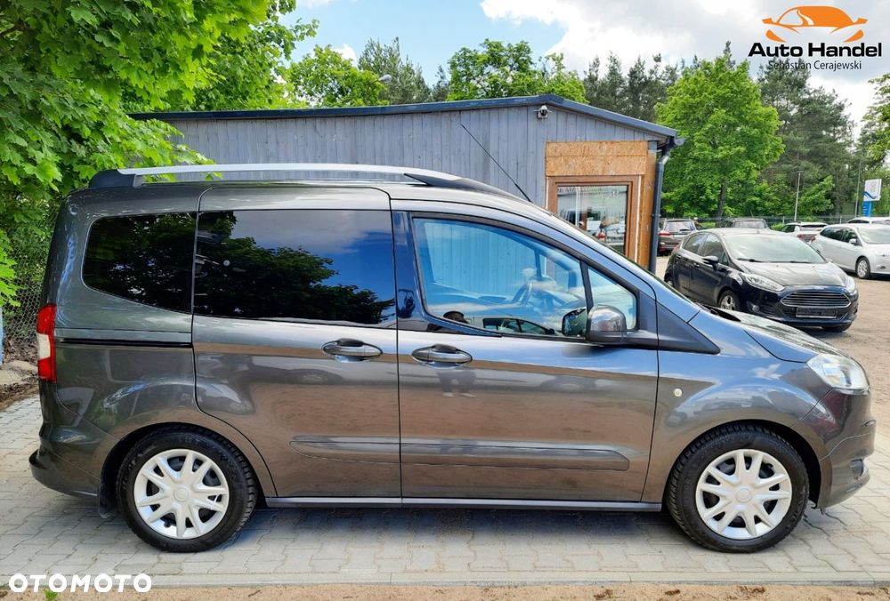 Ford Tourneo Courier - 9