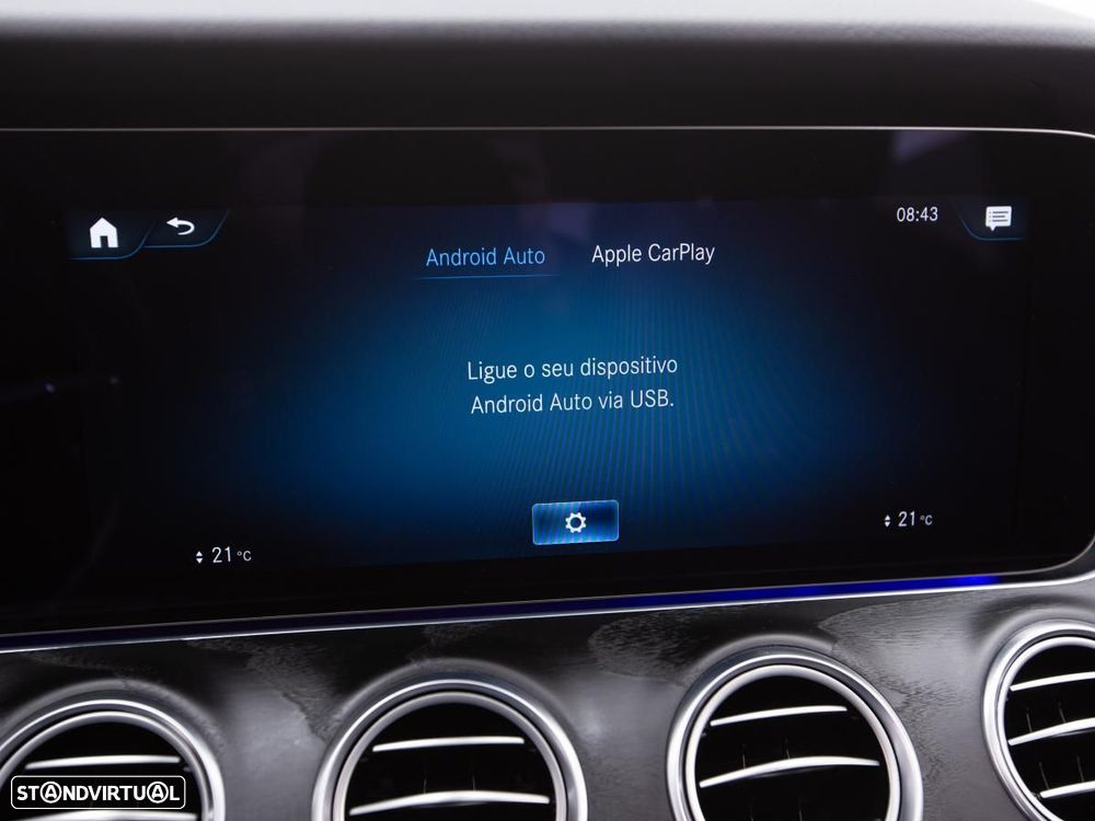 Mercedes-Benz E 300 de 9G-TRONIC AMG Line - 29