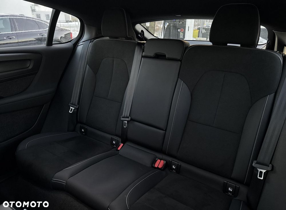 Volvo C40 - 28