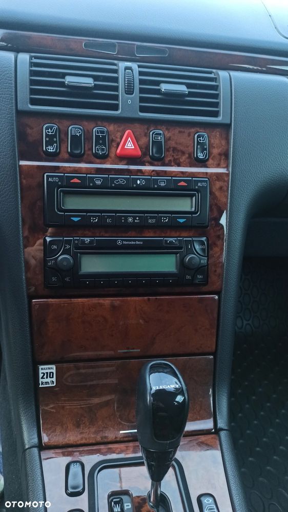 Mercedes-Benz Klasa E - 12