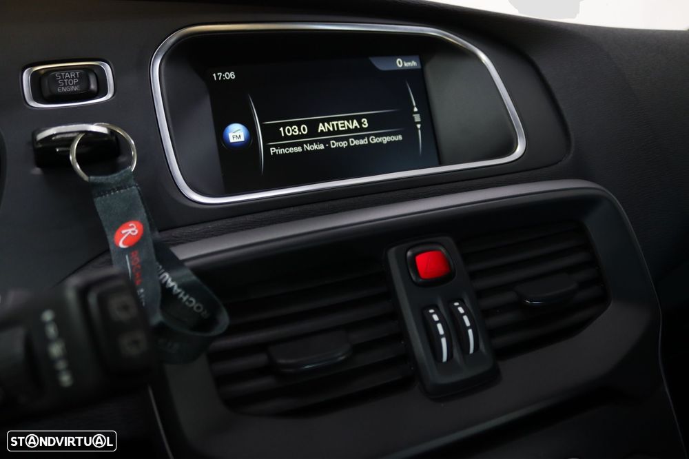 Volvo V40 D2 You - 11