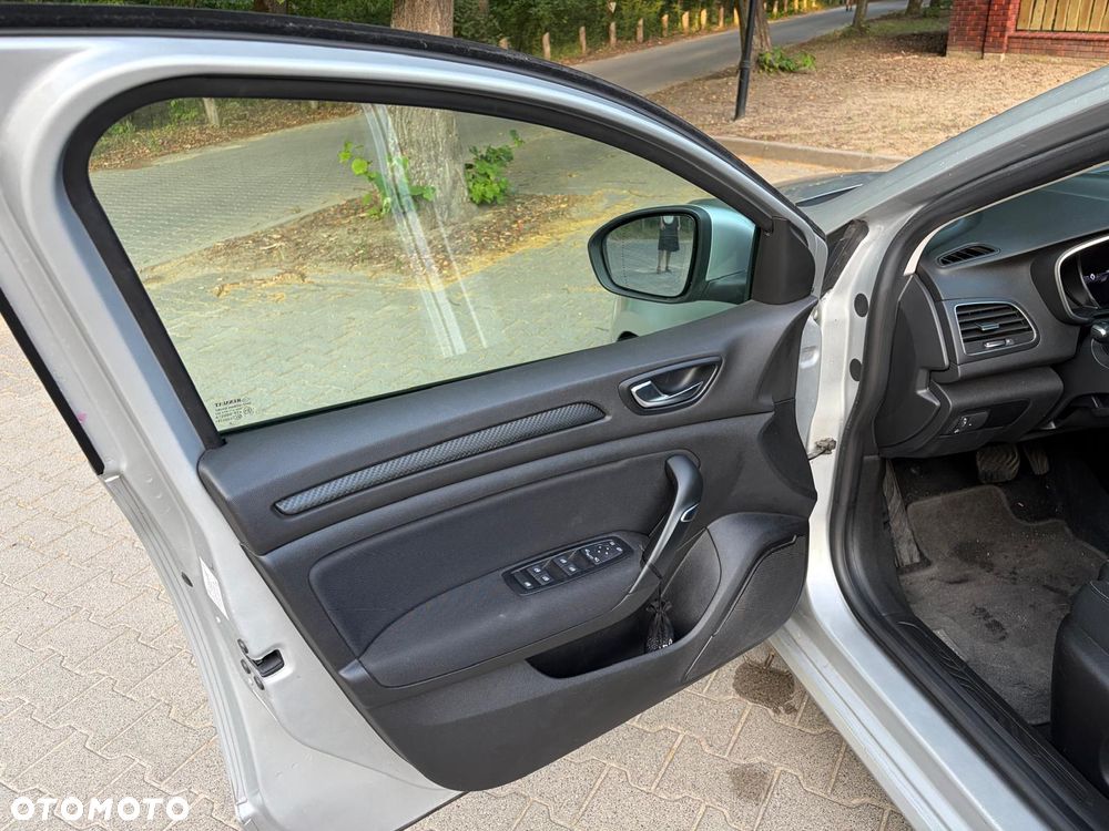 Renault Megane 1.5 dCi Intens EDC - 8