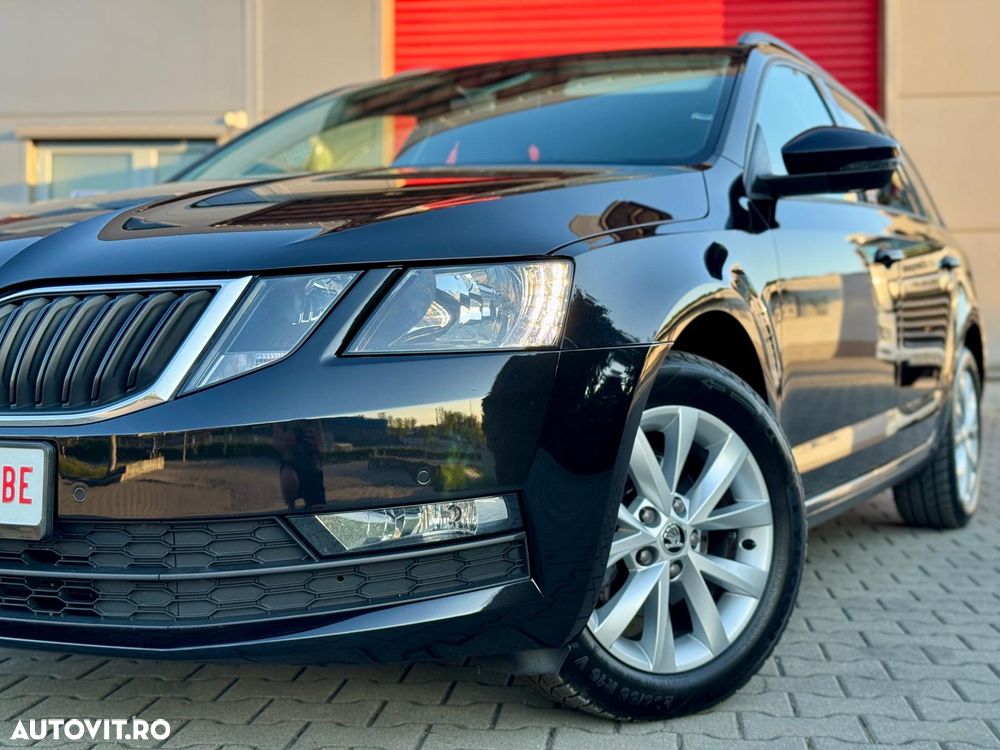 Skoda Octavia 1.6 TDI DSG Style - 11