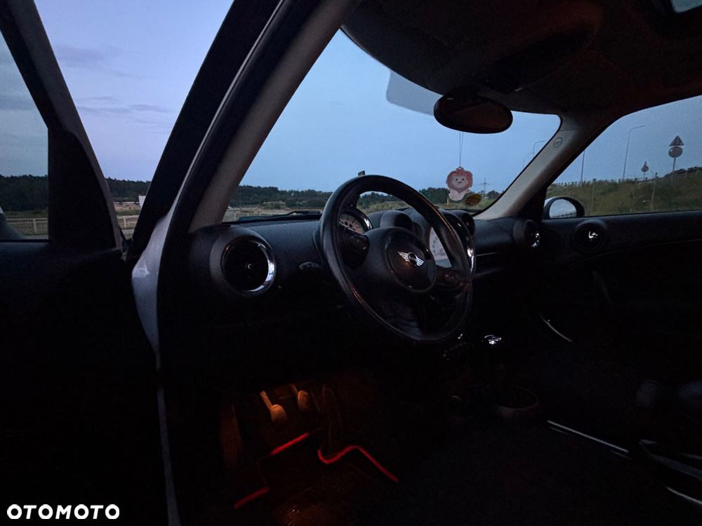 MINI Countryman One - 14