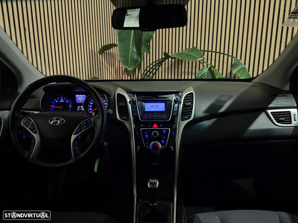 Hyundai i30 1.6 CRDI Blue Comfort J16 - 9