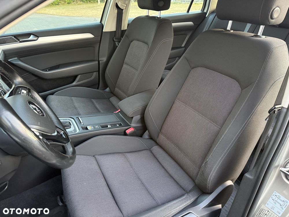 Volkswagen Passat 2.0 TDI BMT Highline DSG7 - 17