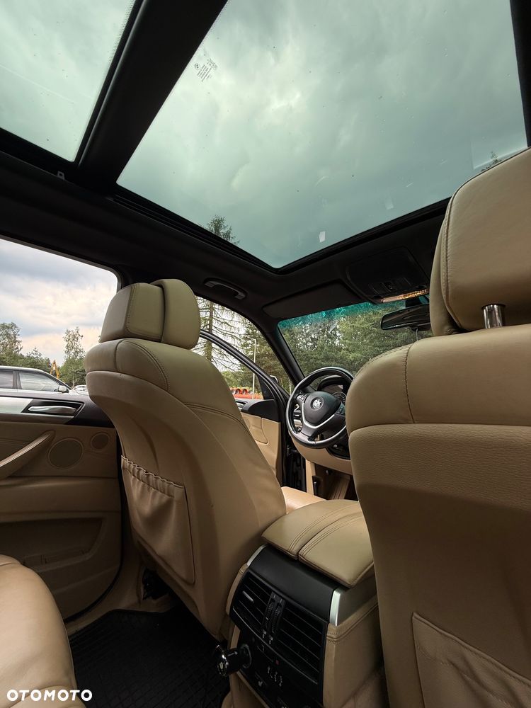 BMW X5 4.8i xDrive - 19