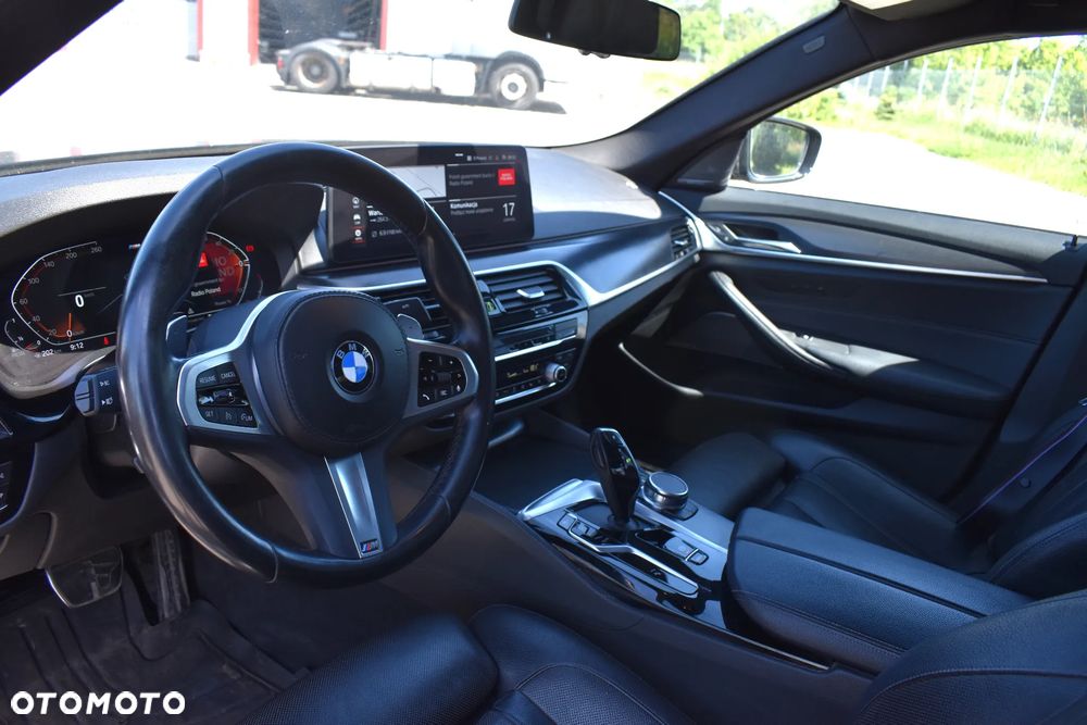 BMW Seria 5 520d MHEV Sport - 28