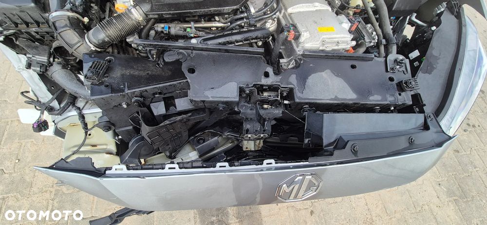 MG ZS Hybrid+ - 19