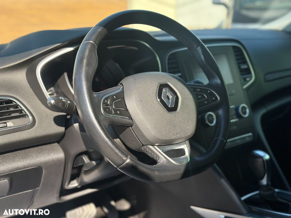 Renault Megane ENERGY TCe 130 EDC INTENS - 18