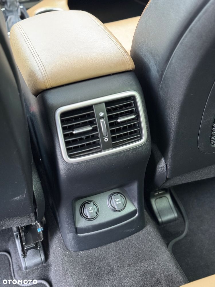 Kia Sportage 2,0 CRDI AWD Platinum - 17