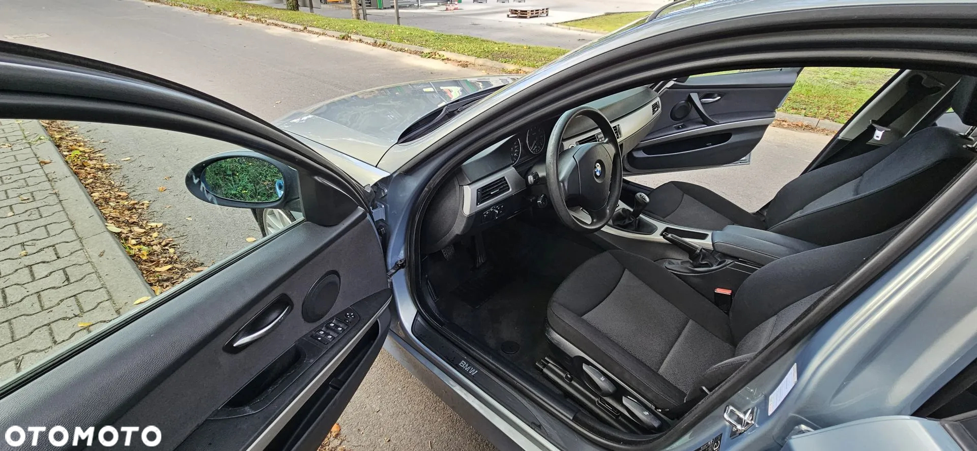 BMW Seria 3 318i - 10