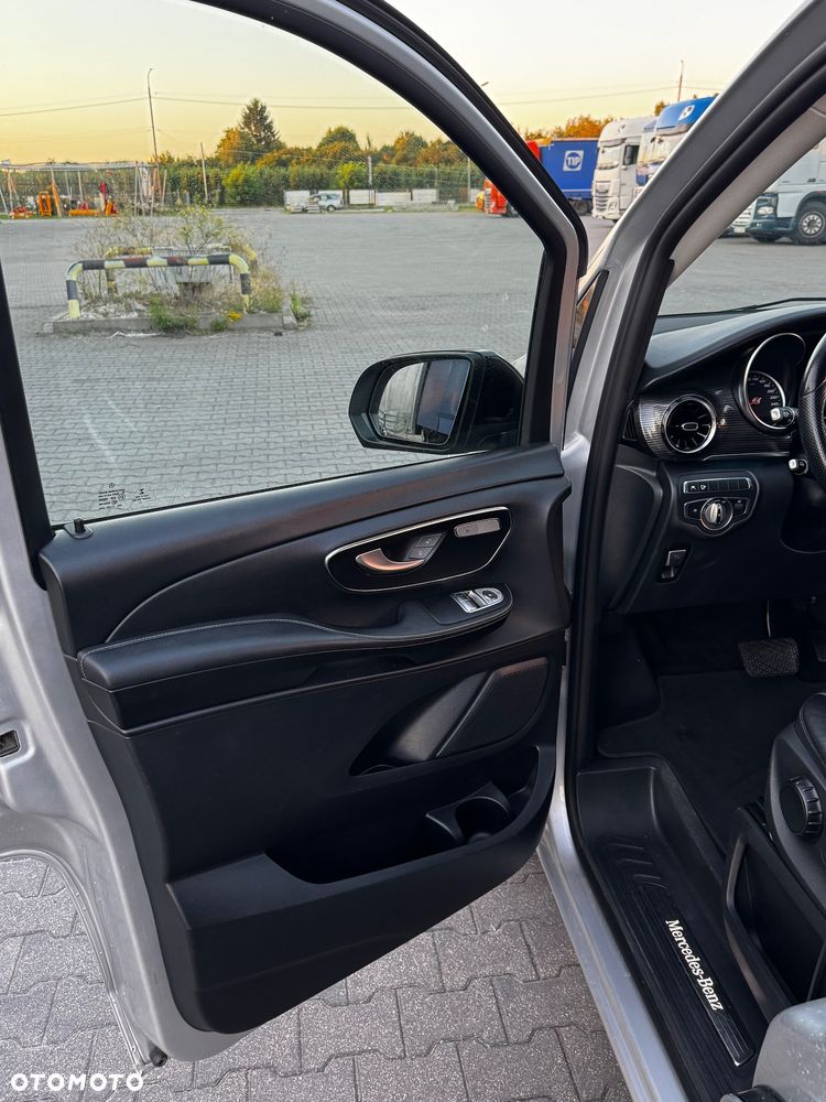 Mercedes-Benz Klasa V 300 d 9G-Tronic - 18