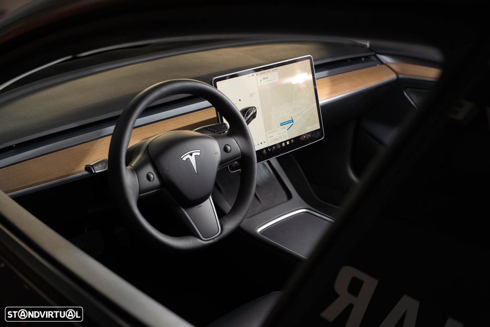 Tesla Model 3 Long Range Tração Traseira - 21