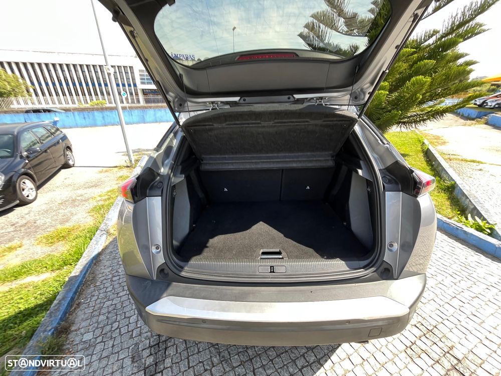 Peugeot 2008 1.5 BlueHDi GT Pack EAT8 - 24