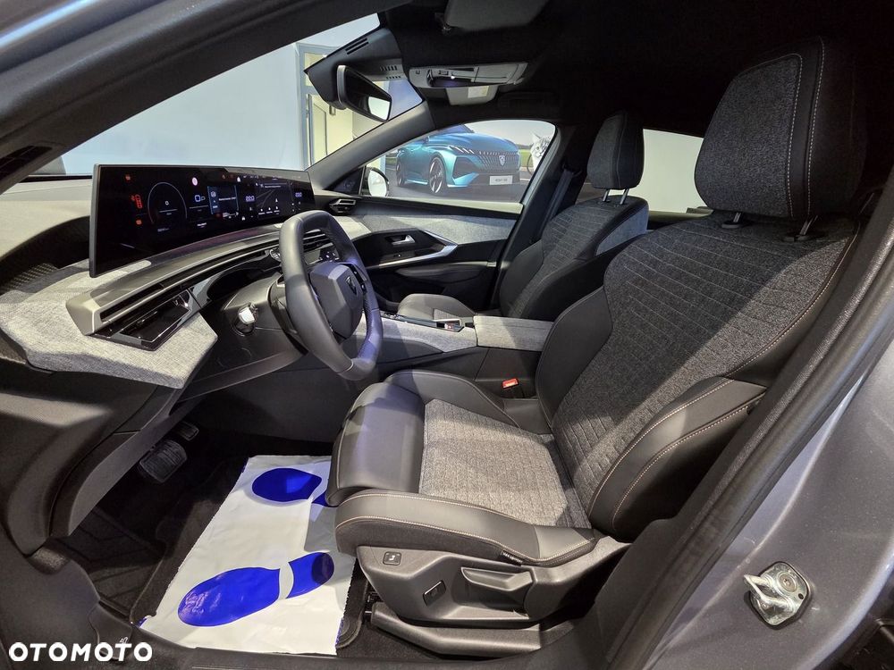 Peugeot 3008 - 11