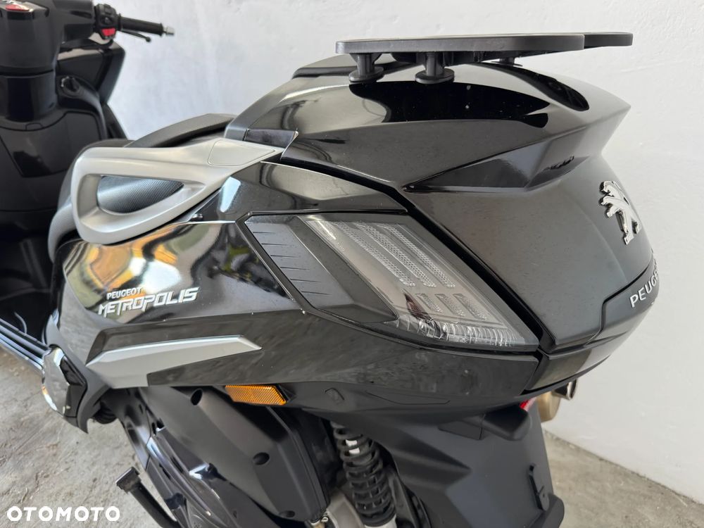 Peugeot Metropolis - 35