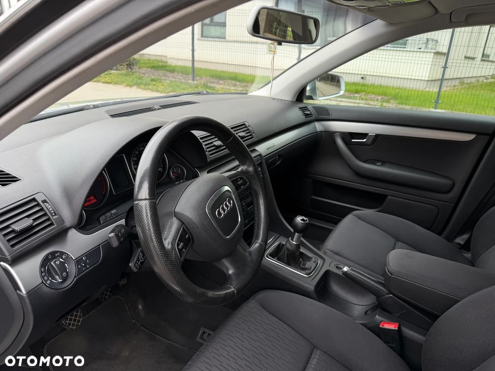 Audi A4 Avant 2.0 TDI - 10