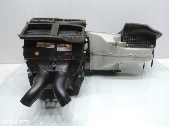 NAGRZEWNICA OBUDOWA VOLVO V70 II - 1