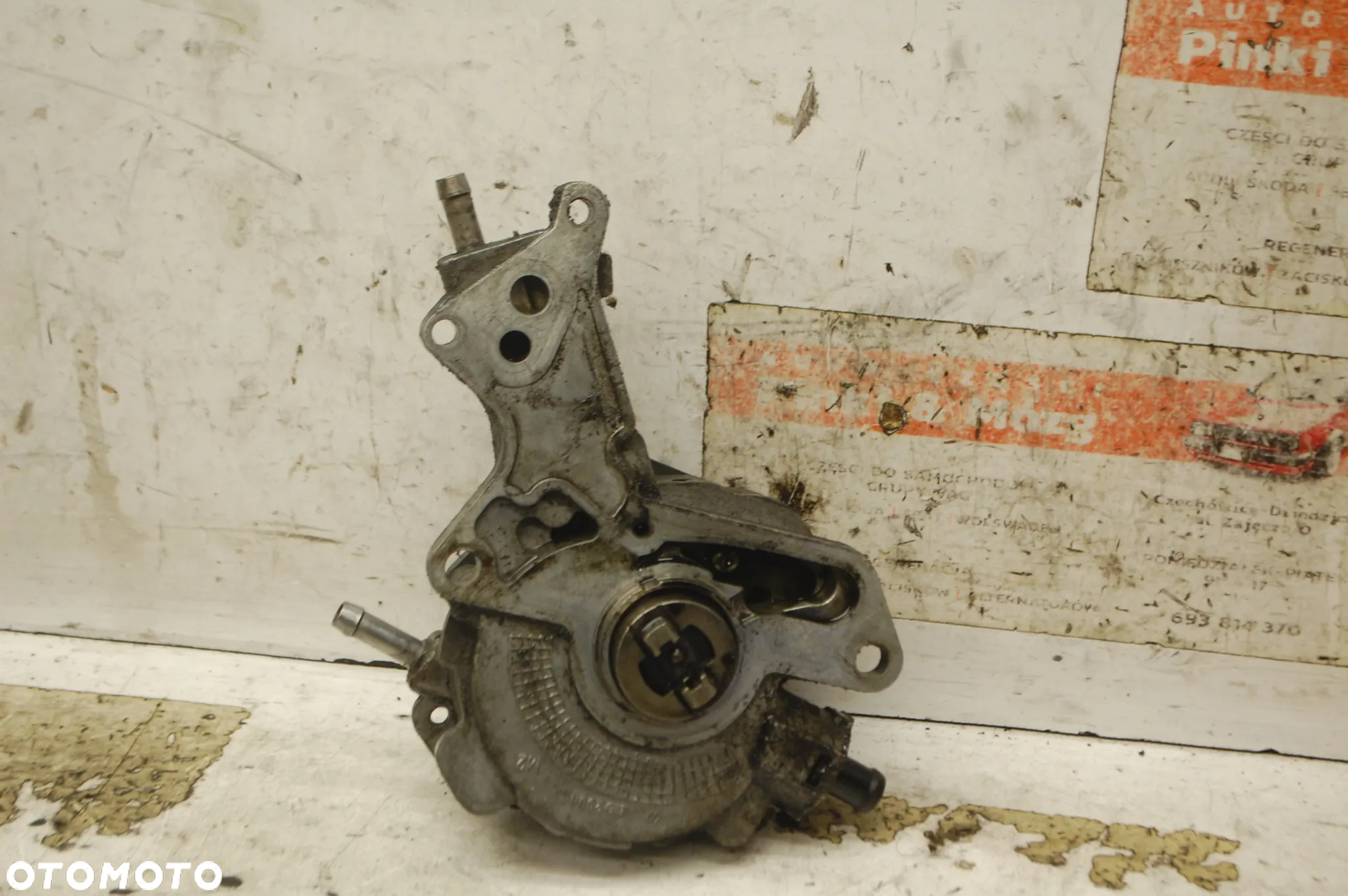 POMPA VACUM 038145209A 038145209E 1.9 TDI VW PASSAT AUDI A3 8P SEAT SKODA 038145209H - 16