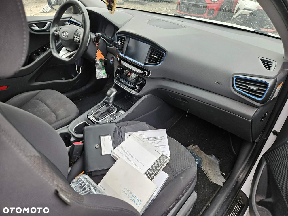 Hyundai IONIQ 1.6 GDI Style - 6