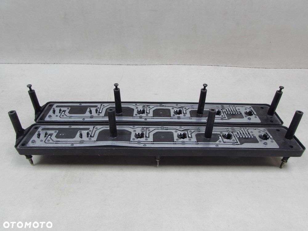 IVECO DAILY 99-06 WLAD LAMPY PRAWY TYL - 2