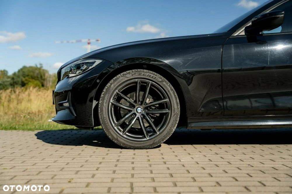BMW Seria 3 - 10
