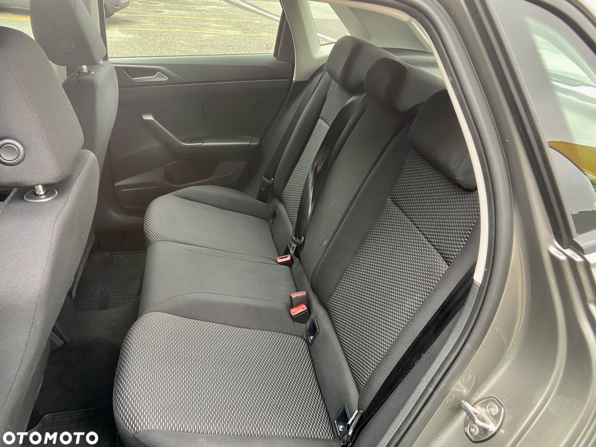 Volkswagen Polo 1.0 Comfortline - 19
