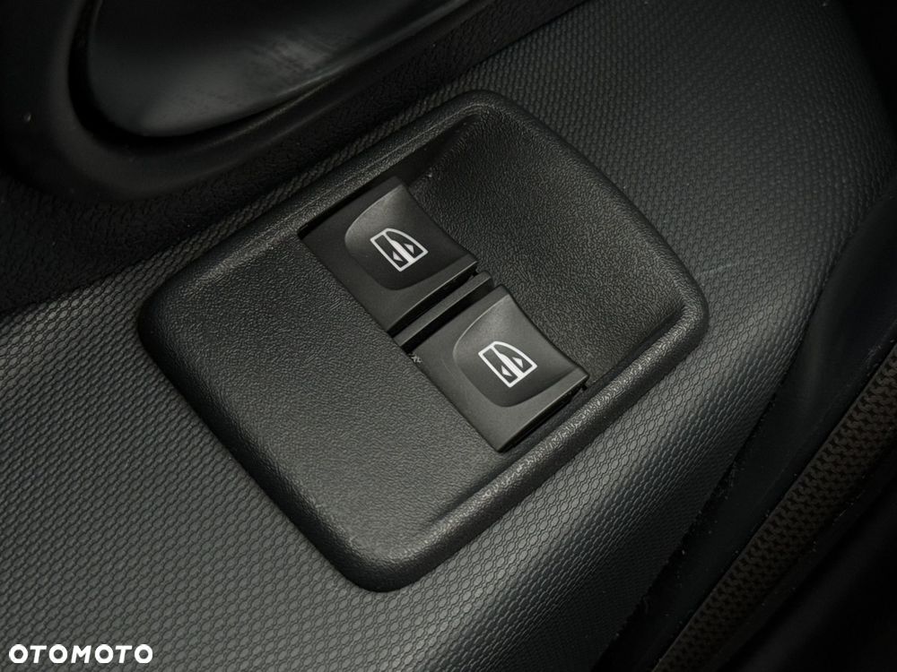 Dacia Sandero 0.9 TCe Laureate S&S - 24
