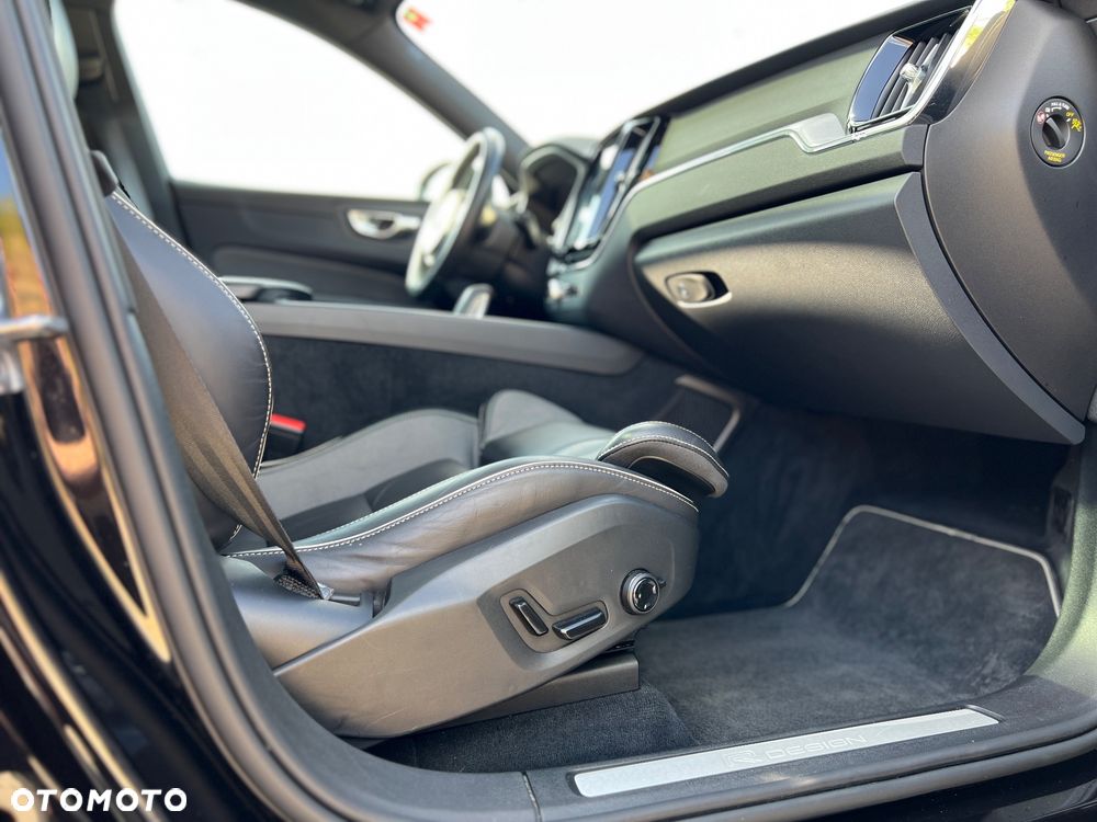 Volvo XC 60 B5 D AWD Geartronic RDesign - 10
