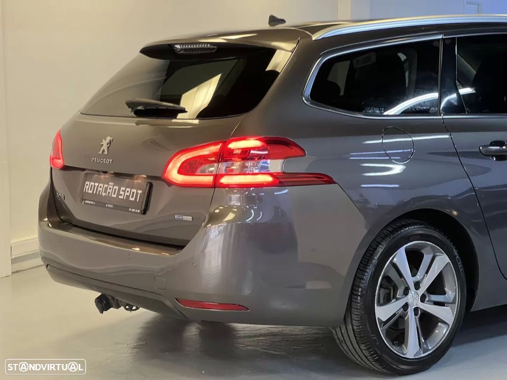 Peugeot 308 SW 1.2 PureTech Allure EAT8 - 29