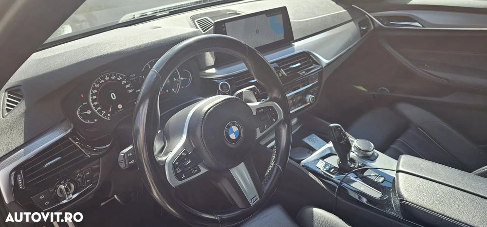 BMW Seria 5 520d Touring Aut. M Sport Edition - 12