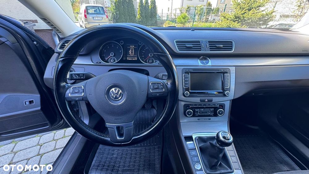 Volkswagen Passat 1.8 TSI Comfortline - 5