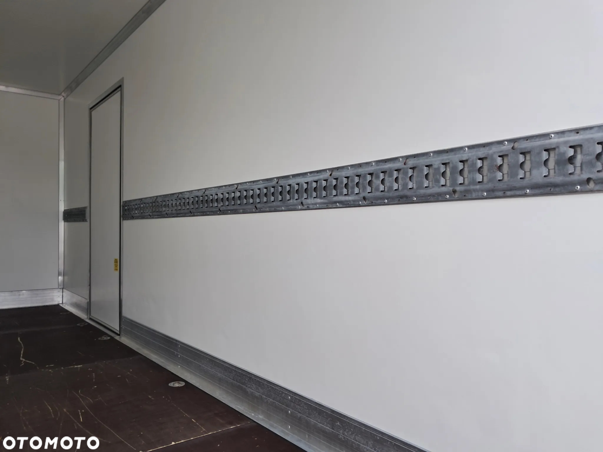Iveco Daily 35S18 Kontener Izotermiczny 5m Salon Polska - 11