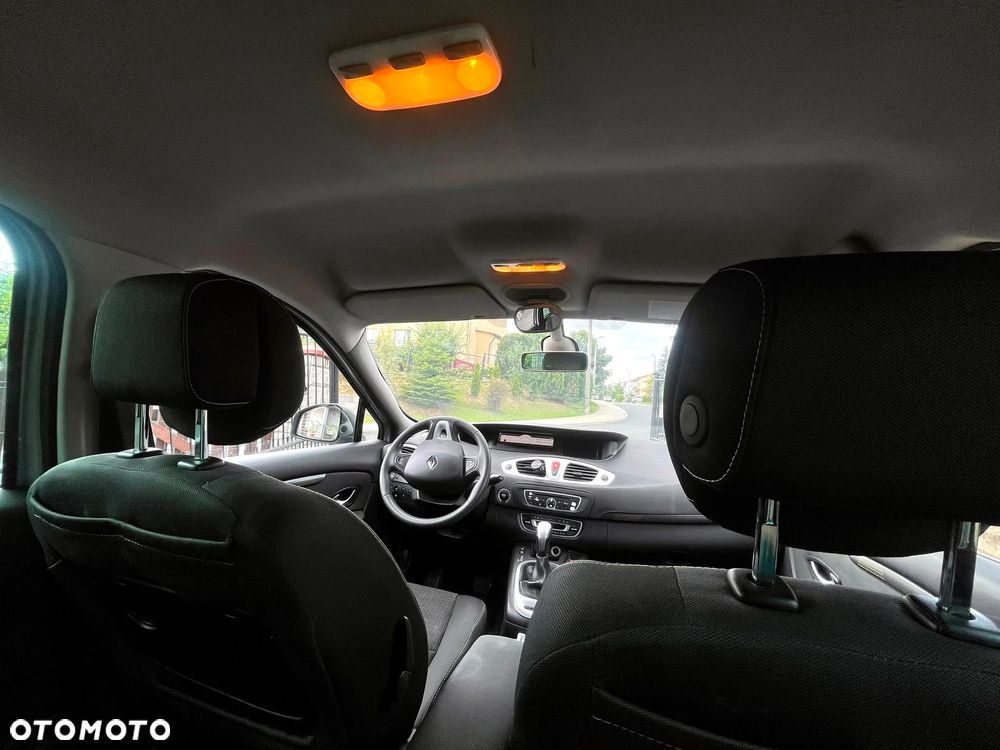 Renault Scenic 2.0 16V Privilege CVT - 13