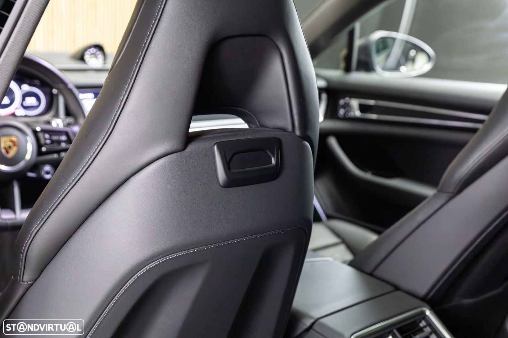 Porsche Panamera Sport Turismo 4 E-Hybrid Platinum Edition PDLS - 24