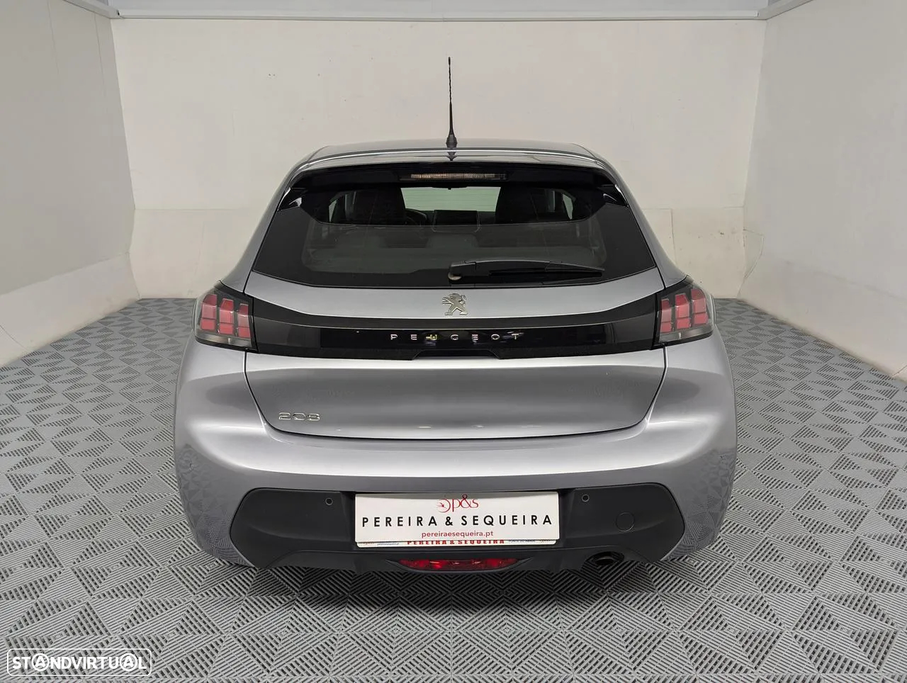 Peugeot 208 1.2 PureTech Active - 8