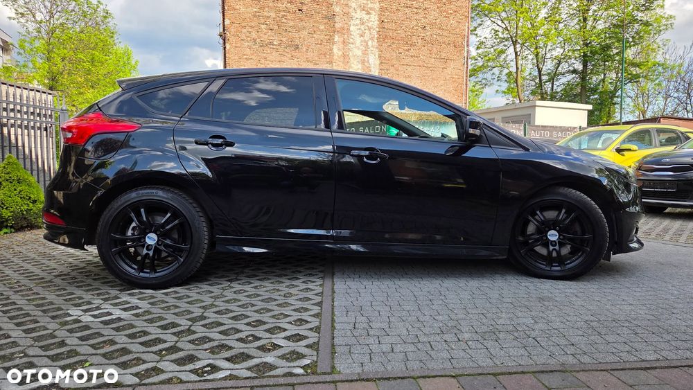 Ford Focus 2.0 TDCi ST - 15
