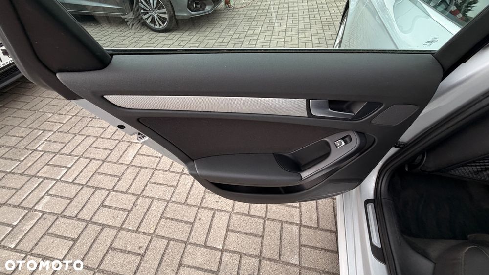 Audi A4 Avant 2.0 TDI - 25