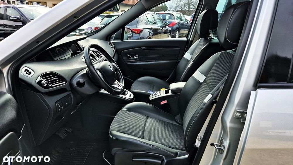 Renault Grand Scenic 2.0 16V 140 CVT Bose Edition - 31