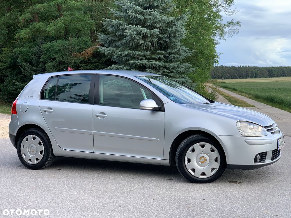 Volkswagen Golf 1.9 TDI Tour Edition - 4