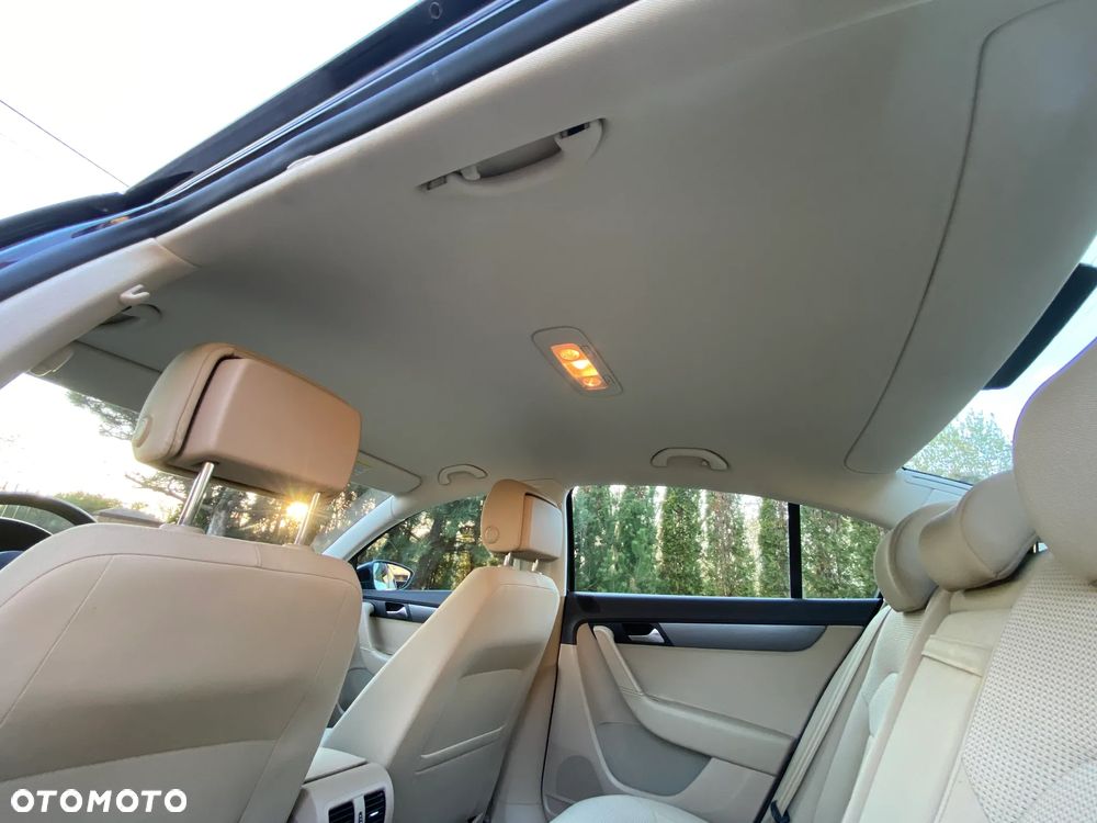 Volkswagen Passat 1.6 TDI Comfortline - 21